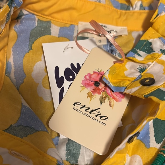 Yellow and Blue Floral 100% Cotton Blouse with 2 matching beaded necklaces - Picture 3 of 5